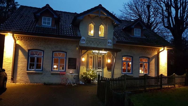 Gaestehaus Kloen-Stuuv Delve Buitenkant foto