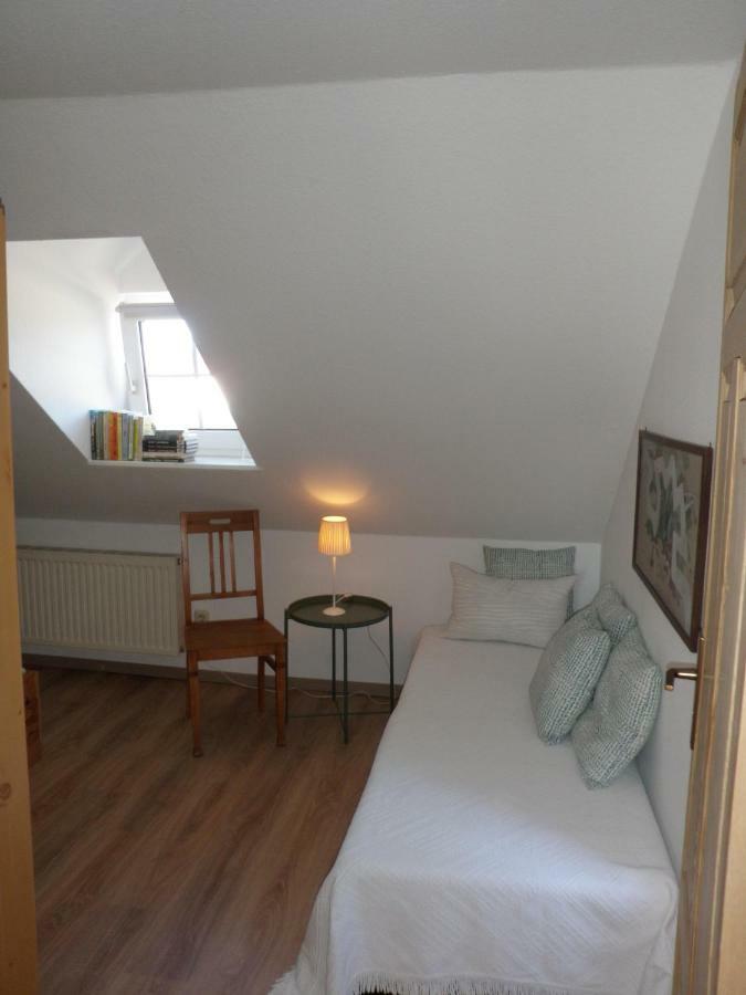 Gaestehaus Kloen-Stuuv Delve Buitenkant foto